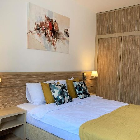 Laroka House Rin Grand Residence Modern Apartment Bucureşti Ngoại thất bức ảnh