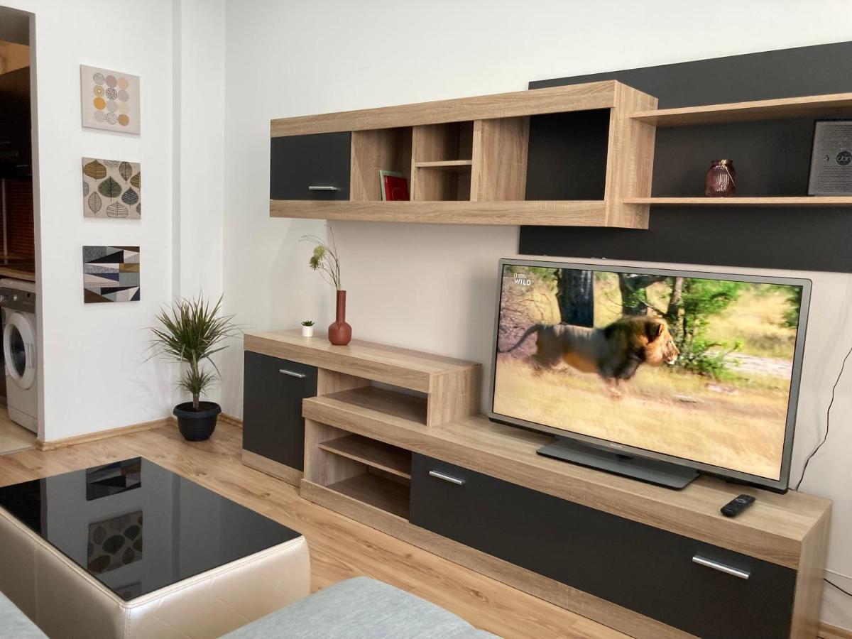 Laroka House Rin Grand Residence Modern Apartment Bucureşti Ngoại thất bức ảnh