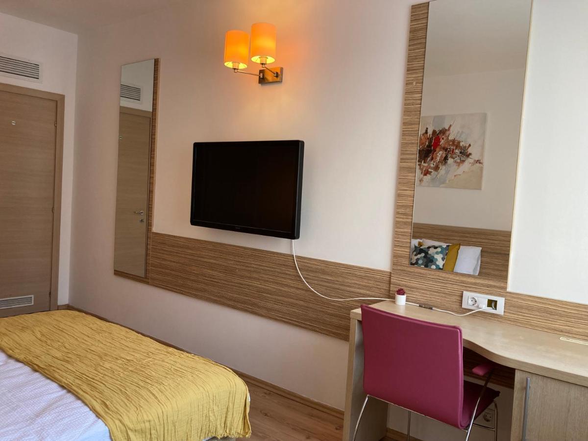 Laroka House Rin Grand Residence Modern Apartment Bucureşti Ngoại thất bức ảnh